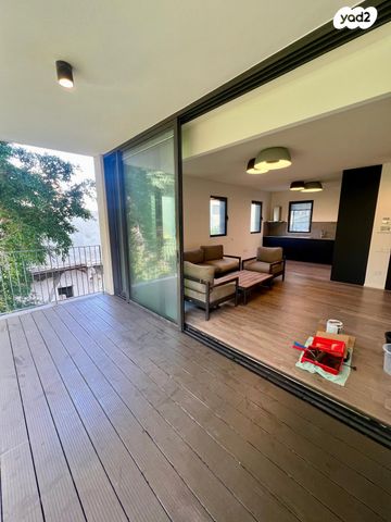 דירה, נחמיה, כרם התימנים, תל אביב יפו