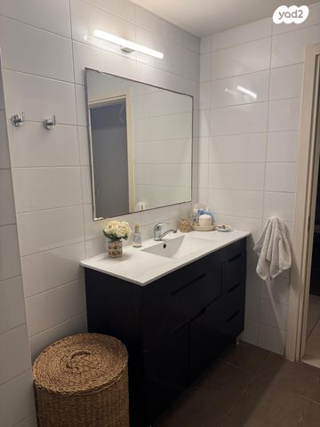 דירה, אלון, רמת השרון