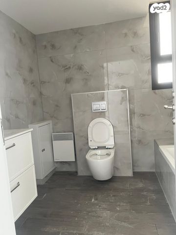 דירה, המגרסה, מבשרת ציון