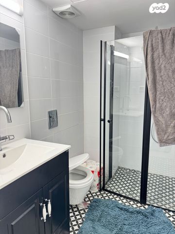 דירה, הרב יצחק ידידיה פרנקל, פלורנטין, תל אביב יפו