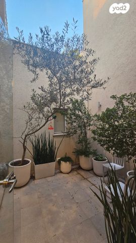 גג/ פנטהאוז, גולן, רמת השרון