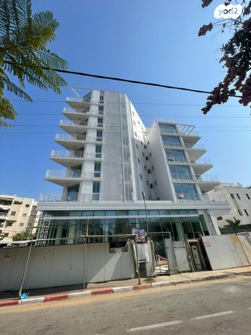 הרצליה הצעירה