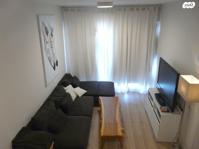 דירה, שדרות רחבעם זאבי 2, גבעת אולגה, חדרה