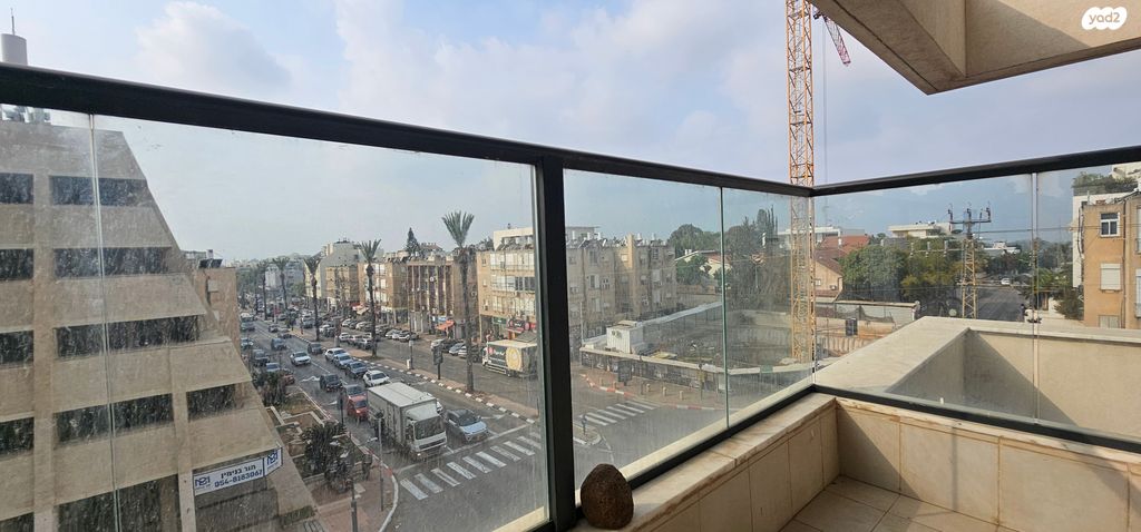 דירה, הרב אוורבוך, הדר, רמת השרון