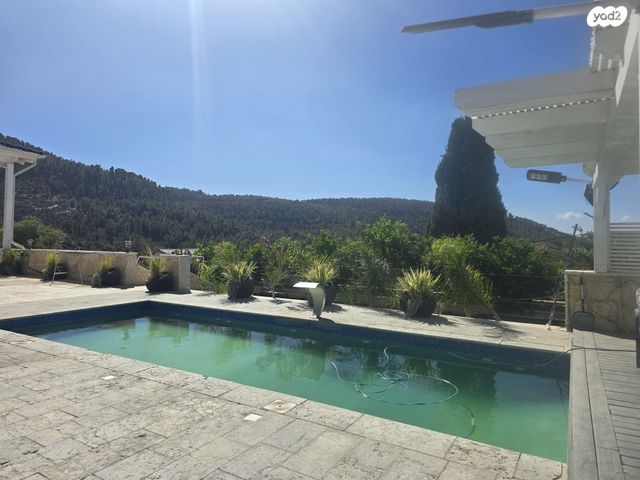 יחידת דיור, אבן ספיר