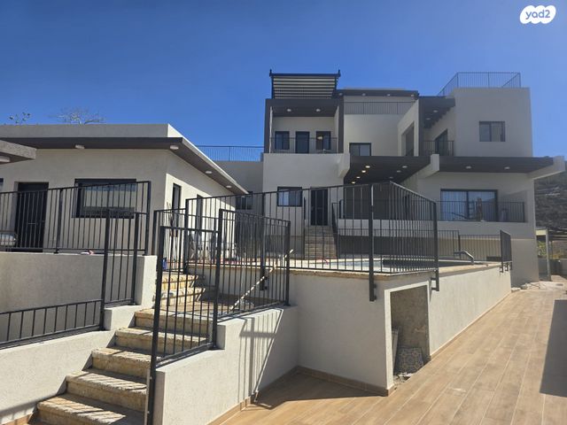 יחידת דיור, אבן ספיר