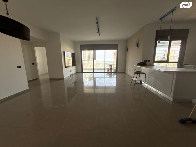 דירת גן, הקוממיות, דרום חדש, פארק הים, בת ים