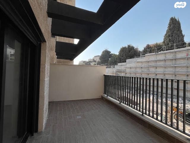 דירה, יצחק ארנסט נבנצל, מורדות ארנונה, ירושלים