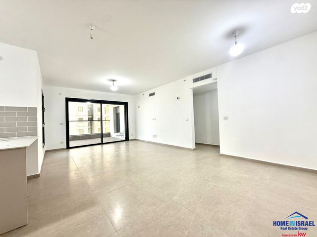 דירה, אמנון ליפקין שחק, נוף הטיילת, נתניה