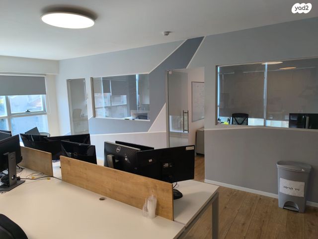 בניין משרדים, תל אביב יפו