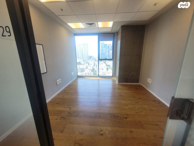 משרדים, יגאל אלון 94, תל אביב יפו