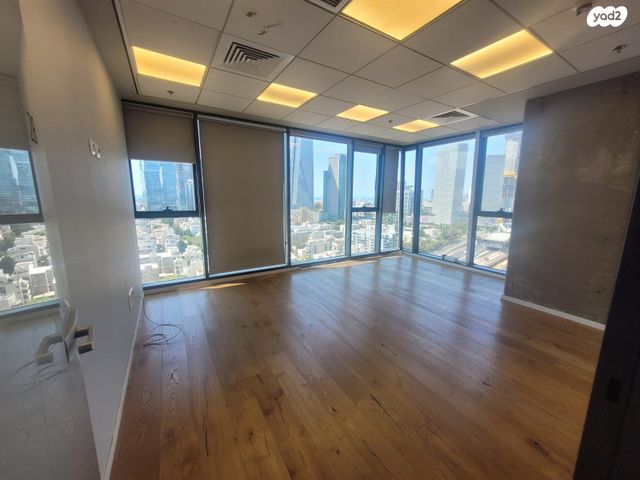 יגאל אלון 94