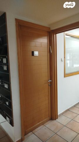 משרדים, המשביר 19, אזור תעשיה ב, חולון