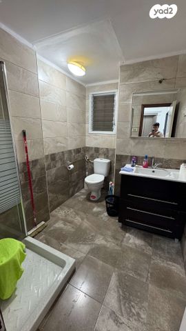 משרדים, דרך העצמאות 57, שער פלמר, תחנת רכבת השמונה, חיפה