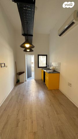 משרדים, דרך העצמאות 57, שער פלמר, תחנת רכבת השמונה, חיפה