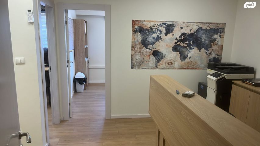 משרדים, המסילה, אזור תעשיה, נשר