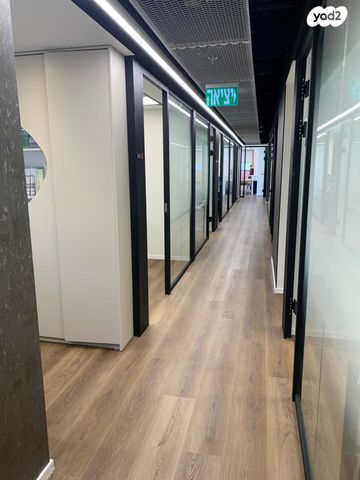 משרדים, גוש עציון, בית וקאנטרי, גיורא יוספטל, גבעת שמואל