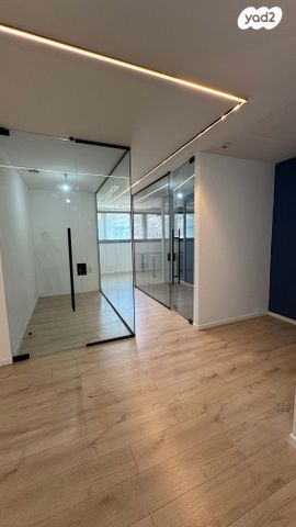 משרדים, דרך העצמאות 57, שער פלמר, תחנת רכבת השמונה, חיפה