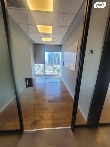 משרדים, יגאל אלון 94, תל אביב יפו