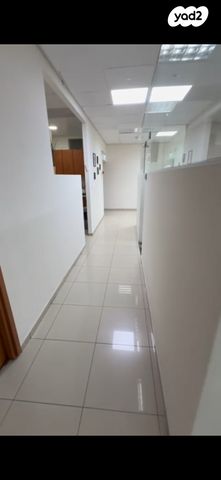 משרדים, פתח תקווה