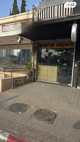 חנויות/ שטח מסחרי, שדרות הרצל, השופטים צפון, רמלה