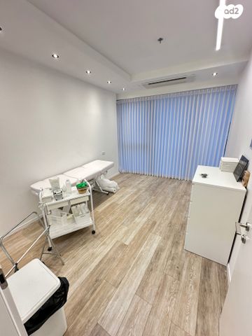 משרדים, מרכז עינב, מודיעין מכבים רעות