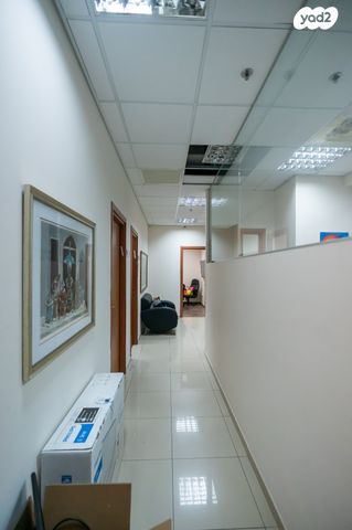 משרדים, פתח תקווה