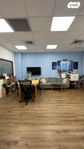 משרדים, דרך העצמאות 49, שער פלמר, תחנת רכבת השמונה, חיפה