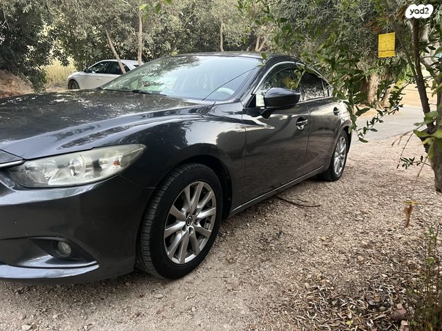 מודעת רכב מאזדה 6