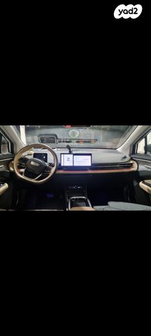 מודעת רכב ג׳ילי Geometry C