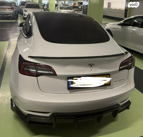 מודעת רכב טסלה מודל 3