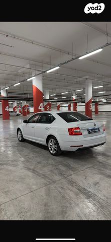 סקודה אוקטביה