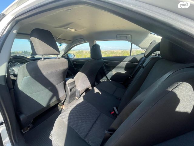 מודעת רכב טויוטה קורולה