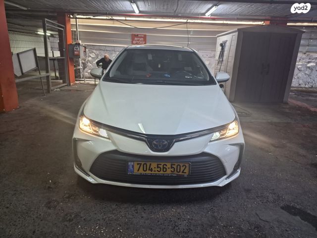 מודעת רכב טויוטה קורולה