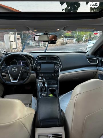 ניסאן מקסימה