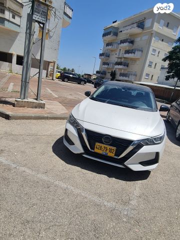 ניסאן סנטרה