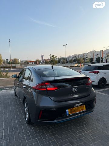 יונדאי איוניק