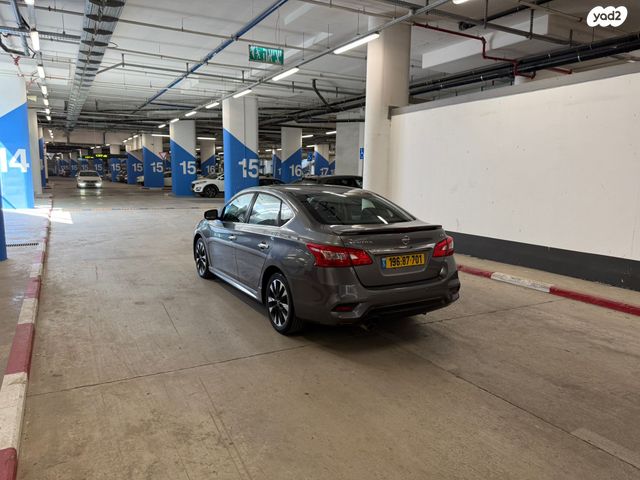 ניסאן סנטרה