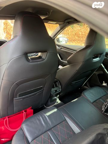 סקודה אוקטביה