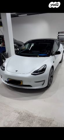 מודעת רכב טסלה מודל 3