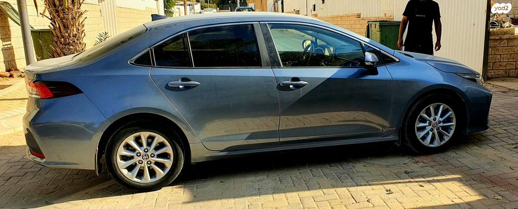 טויוטה קורולה