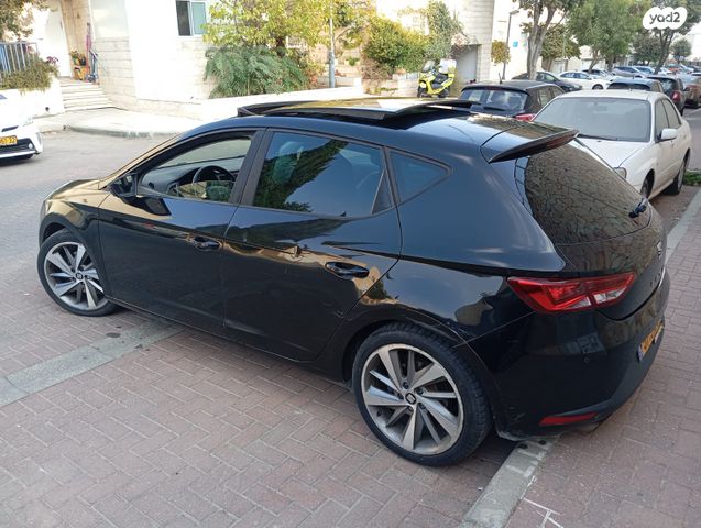 מודעת רכב סיאט לאון