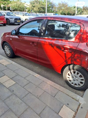 מודעת רכב יונדאי i20