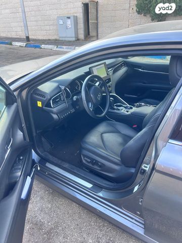 טויוטה קאמרי