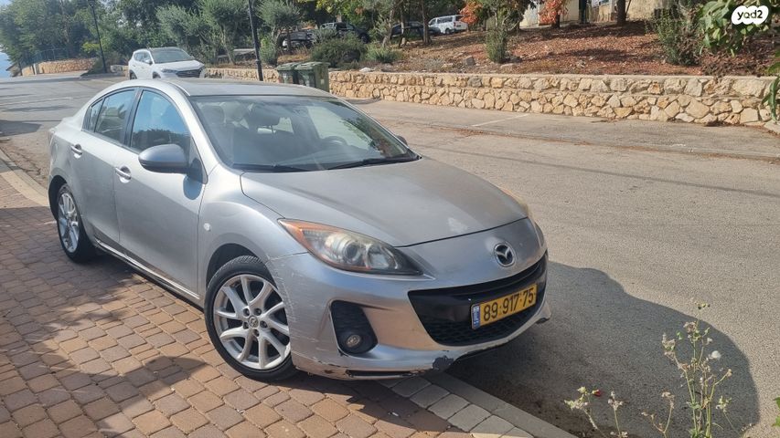 מאזדה 3