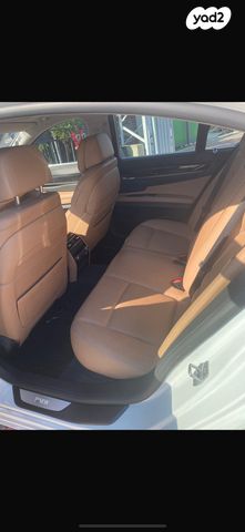 מודעת רכב ב מ וו סדרה 7