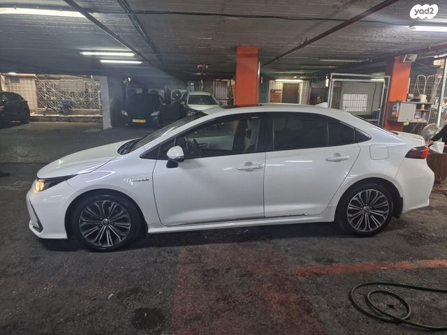 טויוטה קורולה