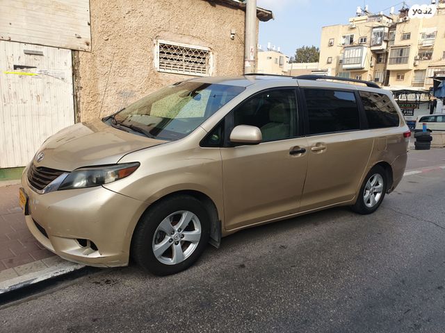 טויוטה סיינה