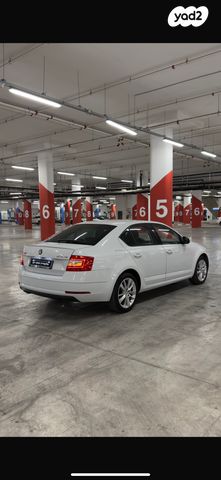 סקודה אוקטביה