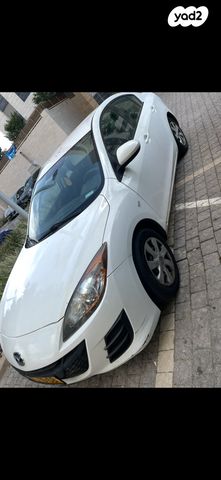 מודעת רכב מאזדה 3